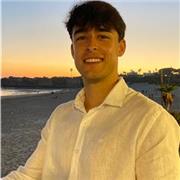 Profesor de 21 años, titulado en Ciencias de la Actividad Física y del Deporte